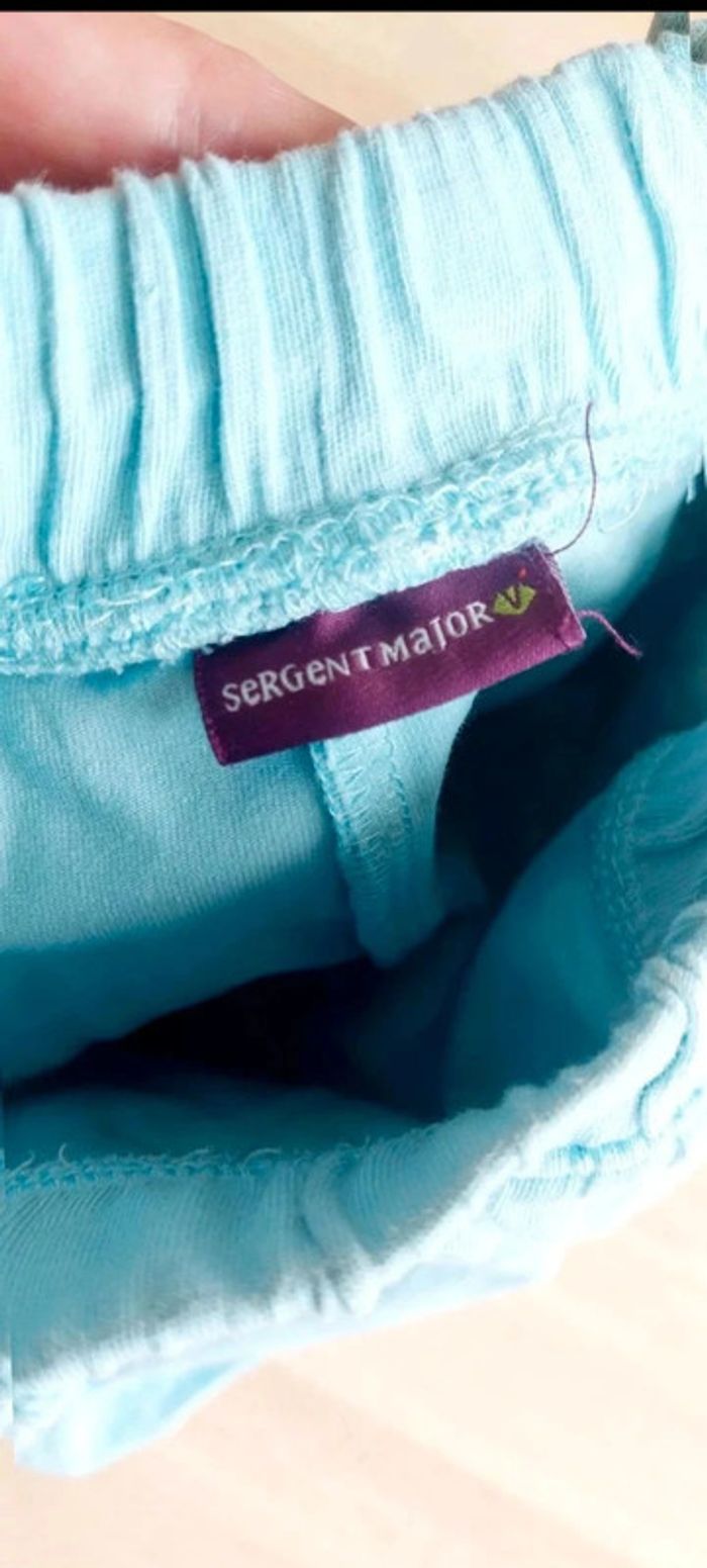 Jupe avec short dessous T 3 ans - photo numéro 2