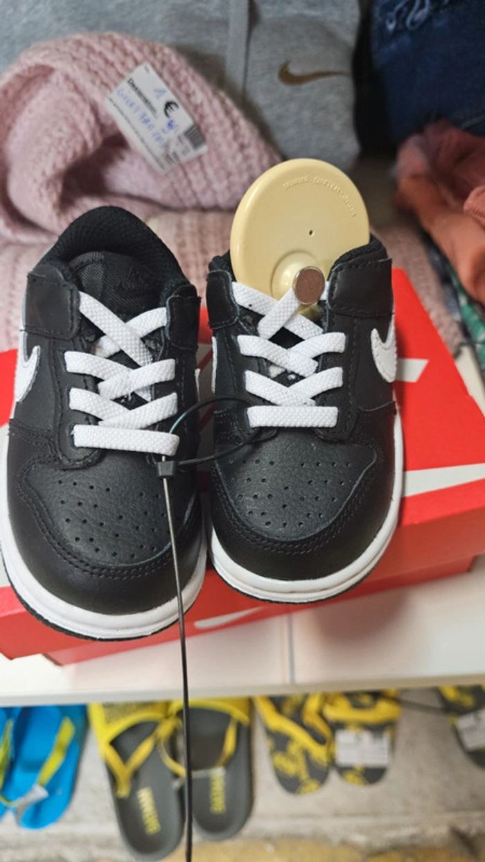 Nike Dunk neuves - photo numéro 2