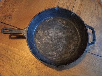 Poêle en fonte naturelle 30 cm