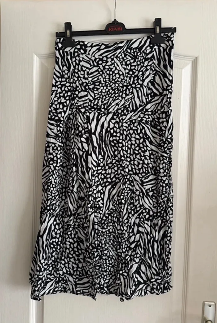 Jupe mi longue taille haute