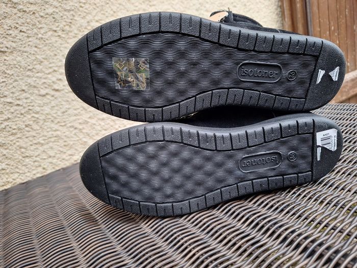 👢 Chaussures montantes légères Isotoner pointure 36 - photo numéro 6