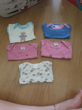 lot de 5 bodie 3 mois