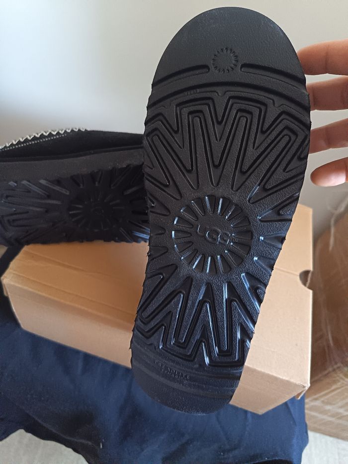 Ugg neuf - photo numéro 4