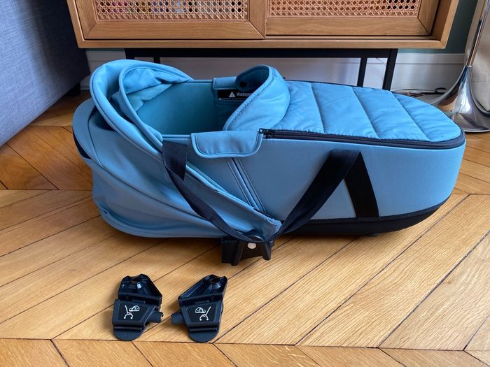 Nacelle Yoyo Aqua avec accessoires (adaptateurs, pluie et moustiquaire) - photo numéro 2