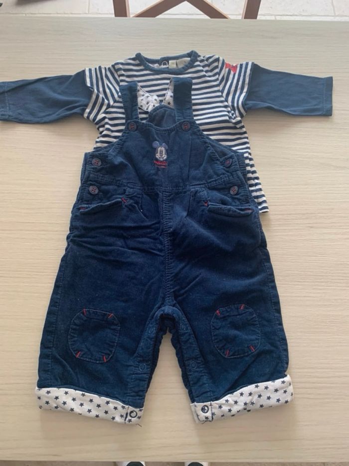 Ensemble salopette Mickey en 3 mois - photo numéro 2