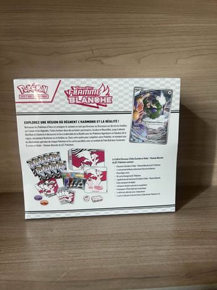 Pokémon ETB 10.5 flamme blanche - photo numéro 2