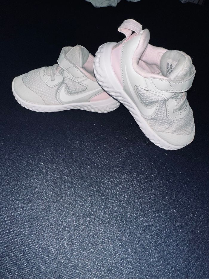 Basket Nike - 23.5 EUR - photo numéro 2