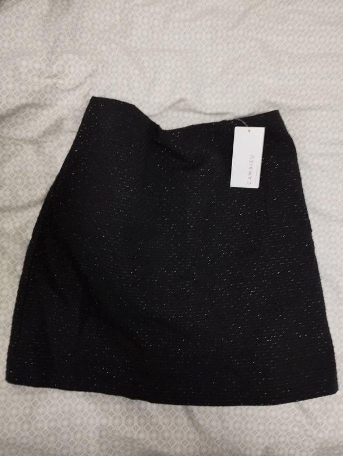 Jupe noire brillante