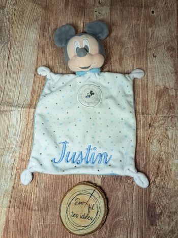 Doudou Mickey a personnaliser au prénom de votre choix 
