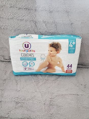 44 couches taille 4 u tout petit Essentiel