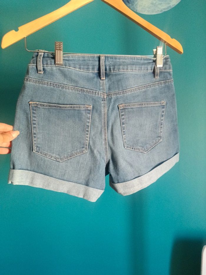 Short jeans - photo numéro 3