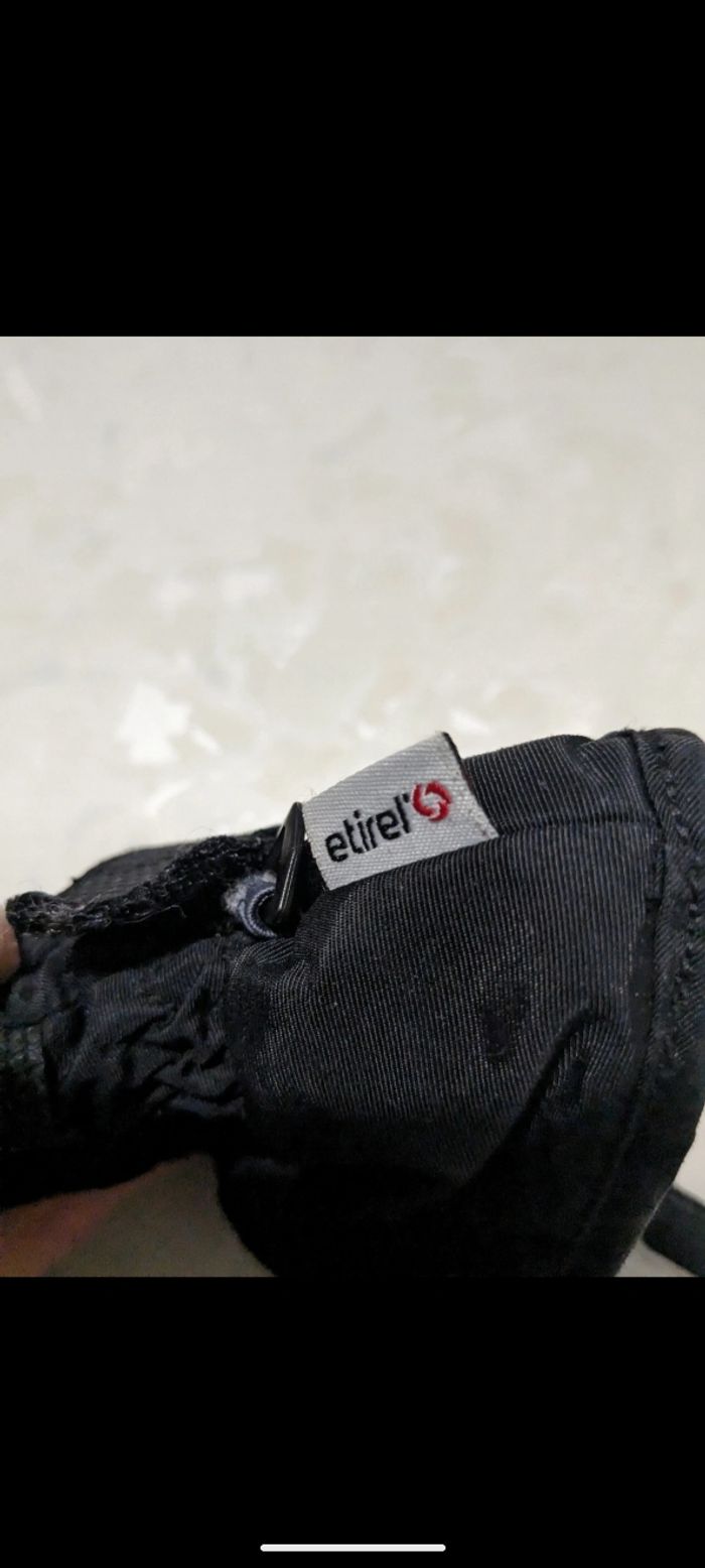 Paire de gants de Ski . Taille 14/16 ans - photo numéro 5