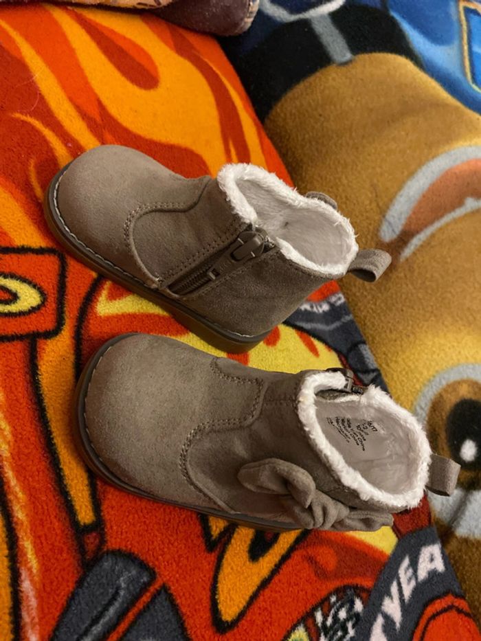 Botine taille 16/17 - photo numéro 2