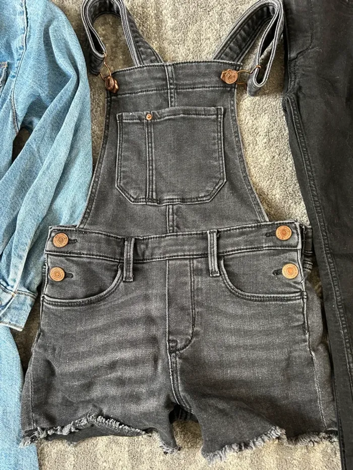 Lot de vêtements taille 9 ans - photo numéro 4