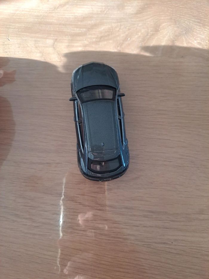 Voiture Lamborghini Urus - photo numéro 6