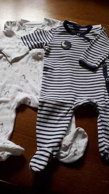 Lot de 2 pyjamas grenouillères