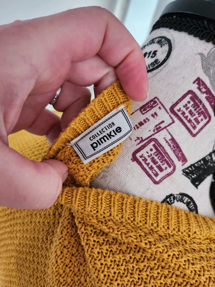 Très Joli pull à mailles de couleur moutarde de marque Pimkie et de taille 36 - photo numéro 4