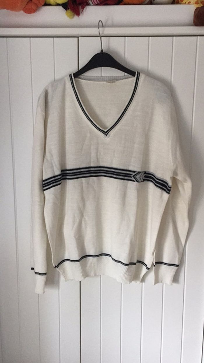 Pull col V (jusqu’à moins 50% à partir de 5articles.)