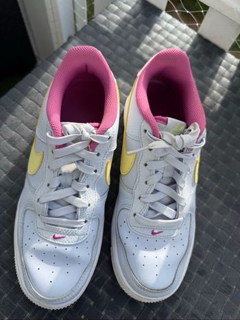 Nike Air Force 1 Femme - Bleue/Jaune/Rose - Taille 38.5