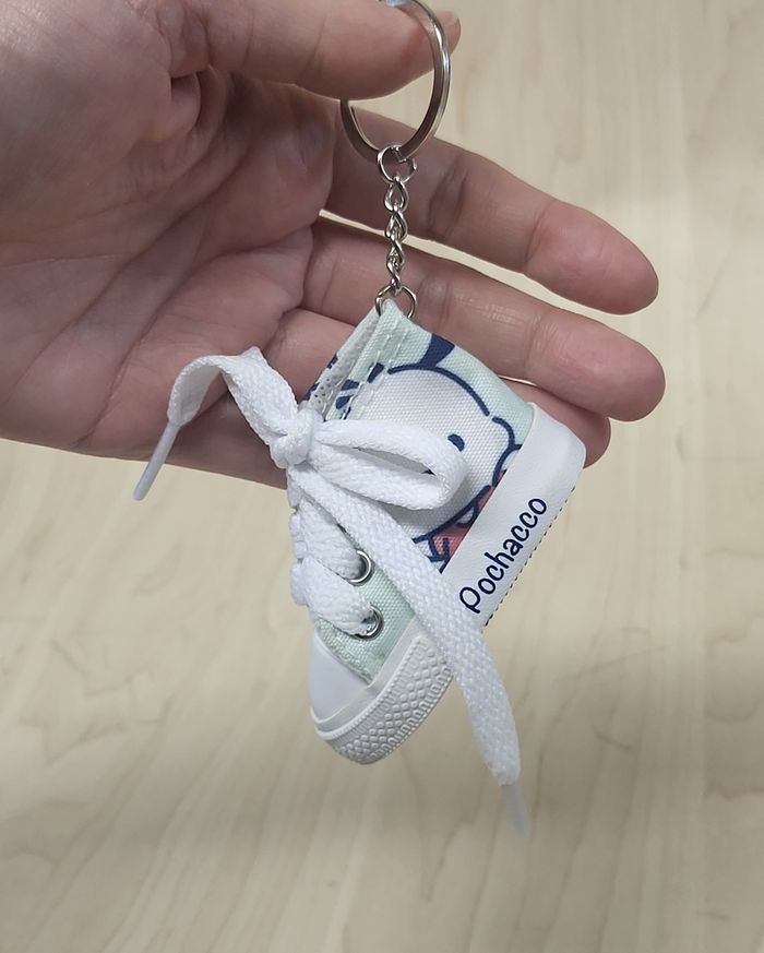 Porte-clé Sanrio Sneaker Pochacco - photo numéro 6