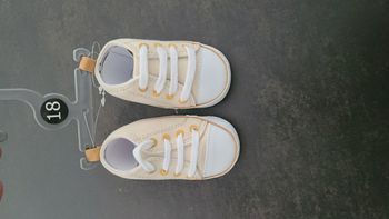 Chaussures taille 18 mixte