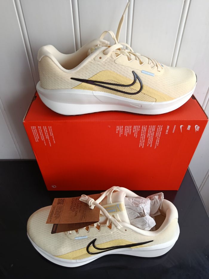 Nike Downshifter 13 
Authentique - photo numéro 2