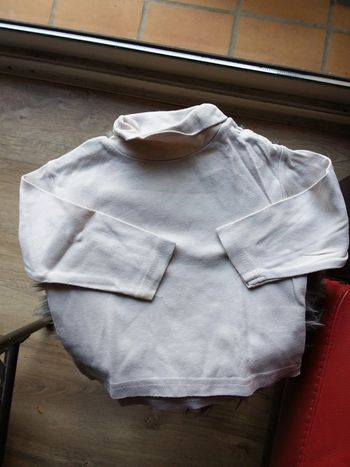 Tee-shirt col montant manches longues