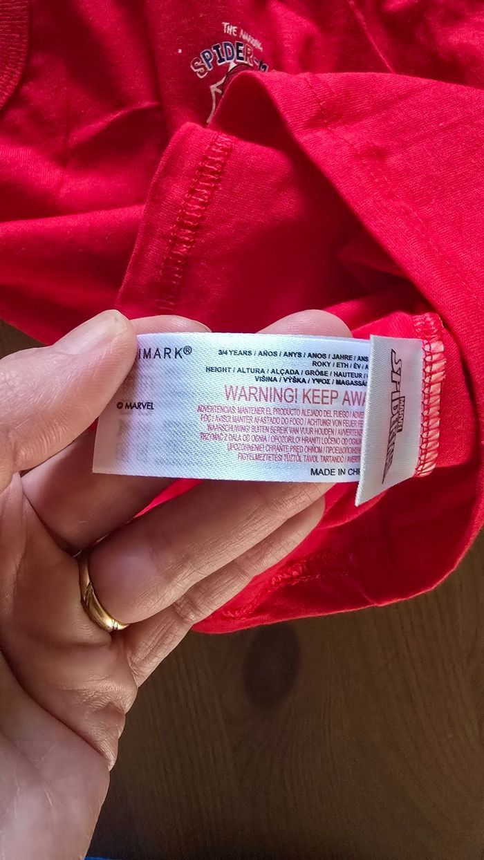 (Neufs non portés)😍🤩💙 superbe lot slips 3ans  et maillots de corps 4ans  spiderman💙🤩😍 - photo numéro 4