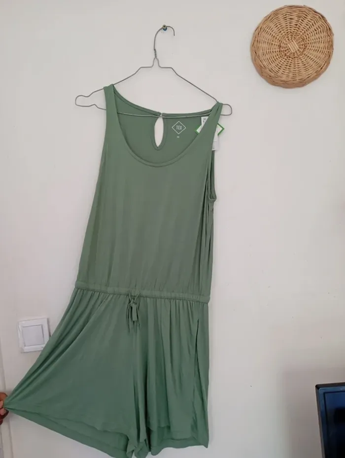 Combi-short, tex, neuf - photo numéro 3