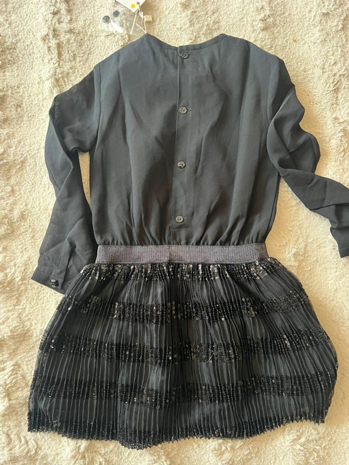 Magnifique robe fille 4 ans - photo numéro 4