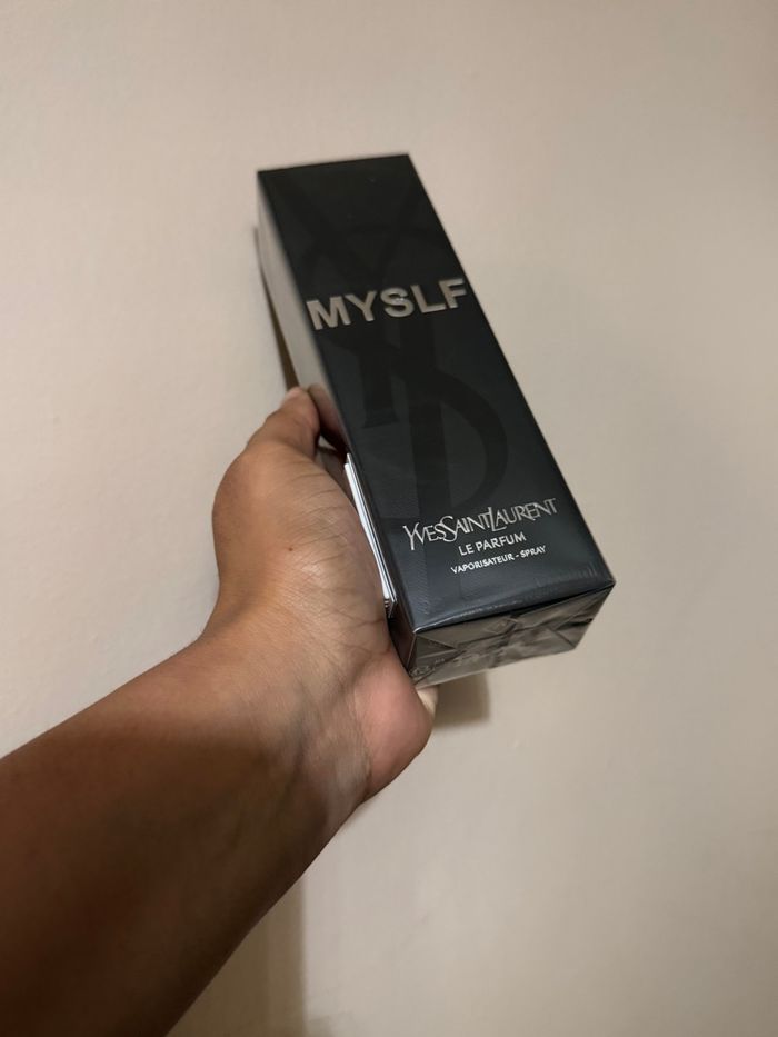 Parfum Myslf de Yves Saint-Laurent, rechargeable - photo numéro 3