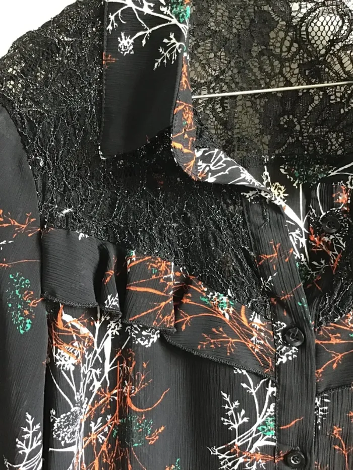 Blouse avec empiècement dentelle marque By Clara - photo numéro 3