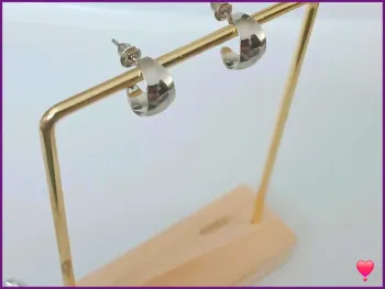 Boucles d'oreilles créoles petite argentées brillantes – look épuré et chic