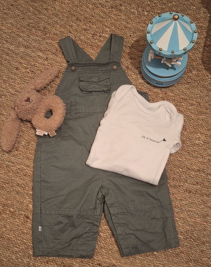 Lot salopette et bodie - photo numéro 4