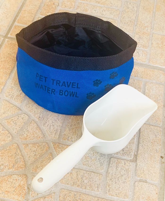 Lot gamelle pliable pour voyage et cuillère doseuse pour chien