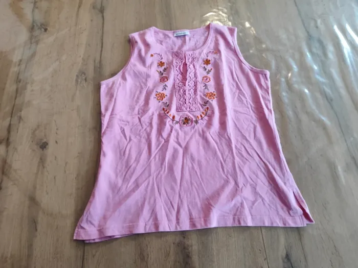 Débardeur Blancheporte rose brodé - Taille M