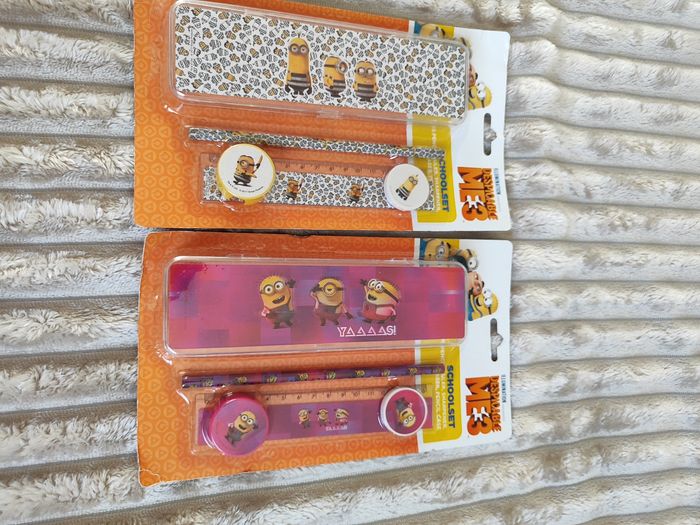 Fournitures scolaires neuf