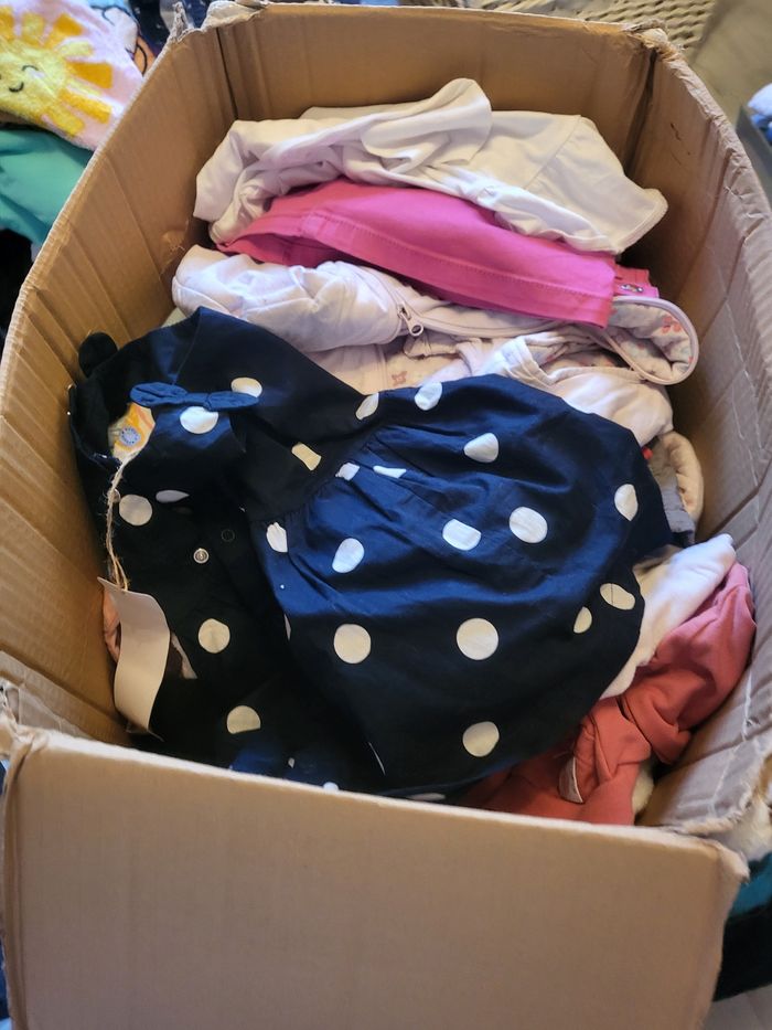 Gros lot revendeur bebe fille toute