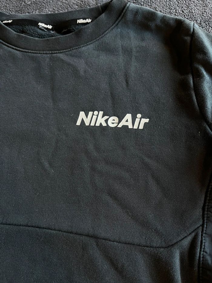 Pull Nike Air Noir 10/12ans - photo numéro 3