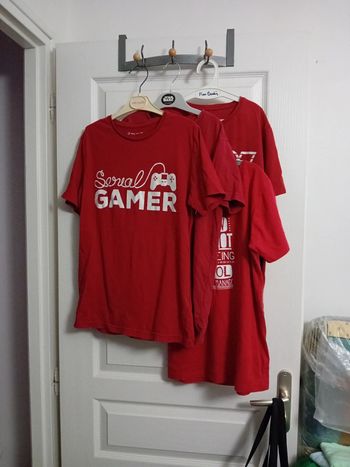 4 t-shirts rouge 🔴