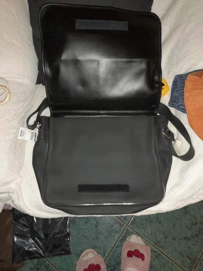 Sacoche neuve avec étiquette vintage - photo numéro 4