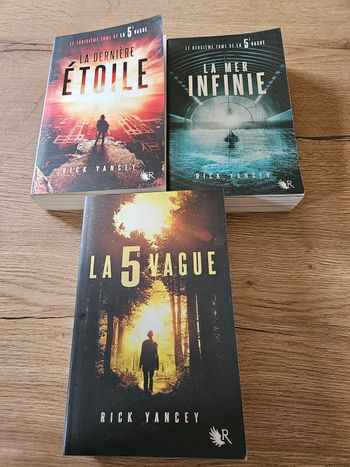 La 5ème vague de Rick Yancey (3 tomes)