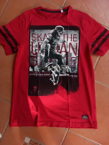 T-shirt rouge Skate nation