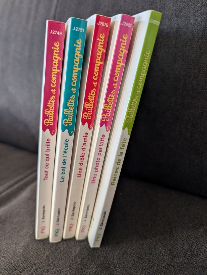 Lot livres paillettes et compagnie - photo numéro 6