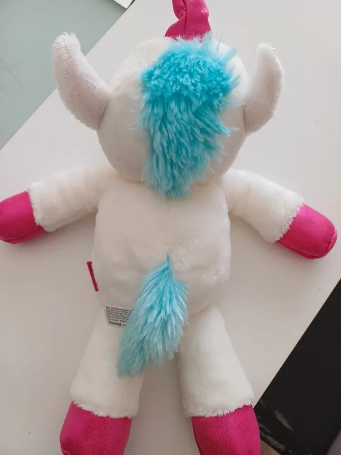Mon bébé cabriole et ses copains. Lulu la Licorne - photo numéro 2
