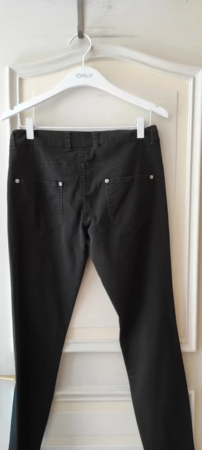 💐Jeans slim - Benetton- taille 38 - Très bon état 💐 - photo numéro 3