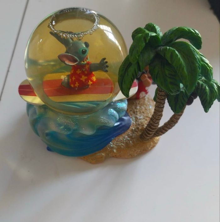 Snowglobe Lilo et stigch photographe rare - photo numéro 10