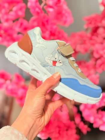 Basket looney tunes lumineux 