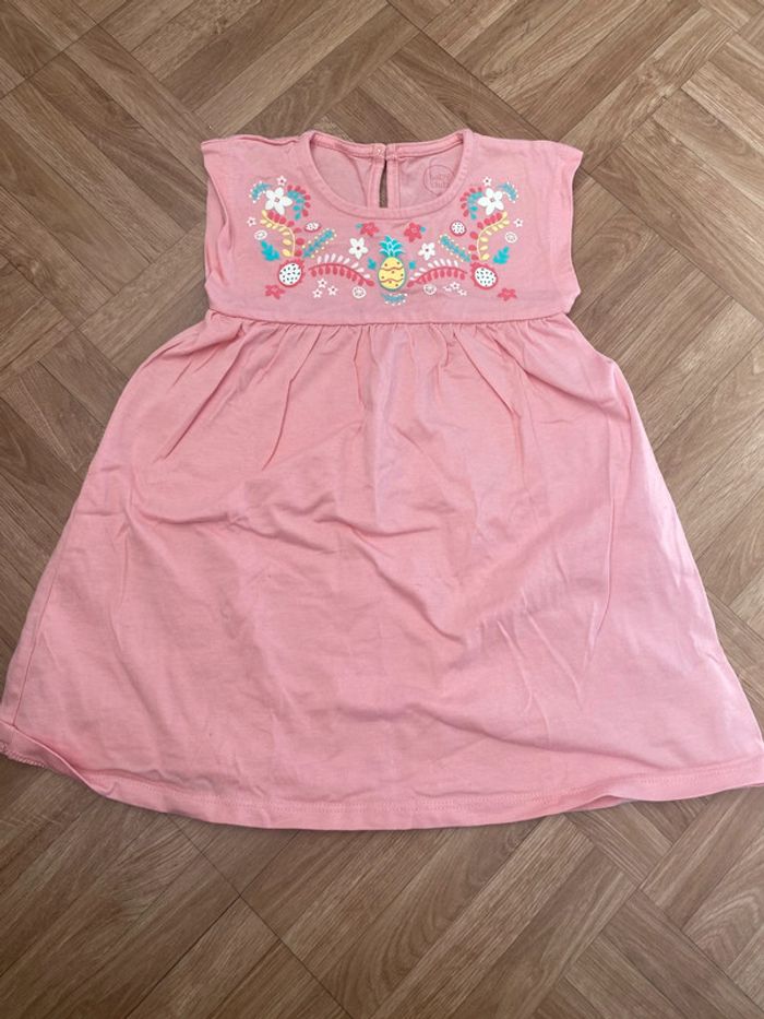 Robe rose taille 12 mois Baby Club