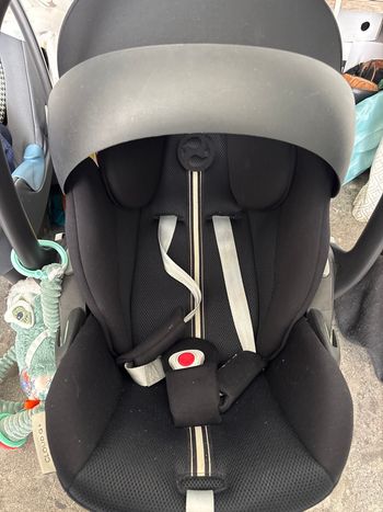 Cosy Cybex I size cloud g moon black plus